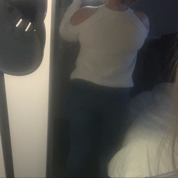 White/Cream Knit Sweater with Shoulder Holes - Picture 4 of 4